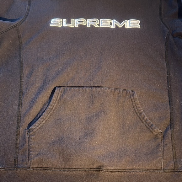 SUPREME World Famous Silver Sequin Logo Hoodie - Picture 4 of 10